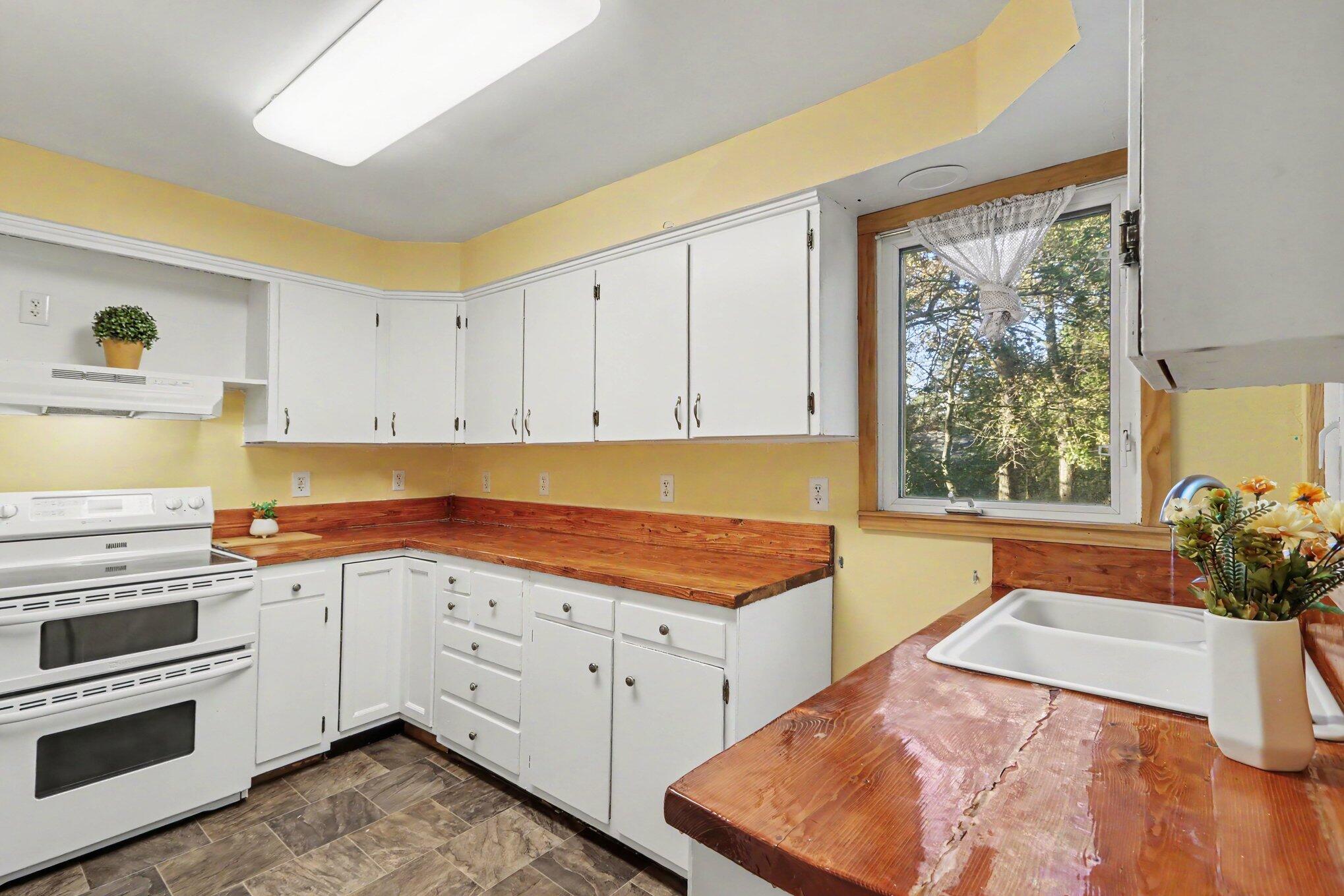 424 W Cork Street Kalamazoo MI 49001