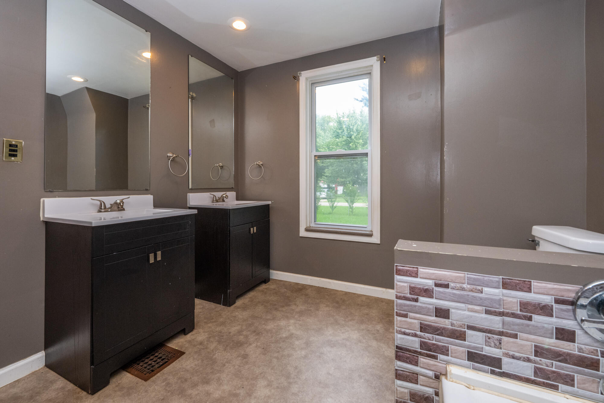 4960 Paw Paw Lake Road Coloma MI 49038