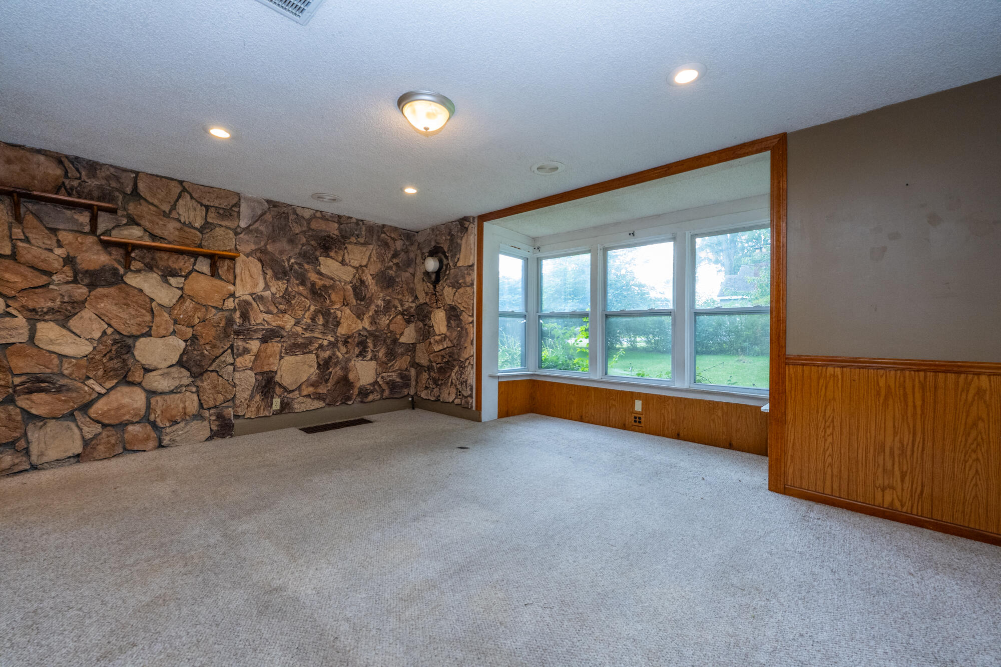 4960 Paw Paw Lake Road Coloma MI 49038