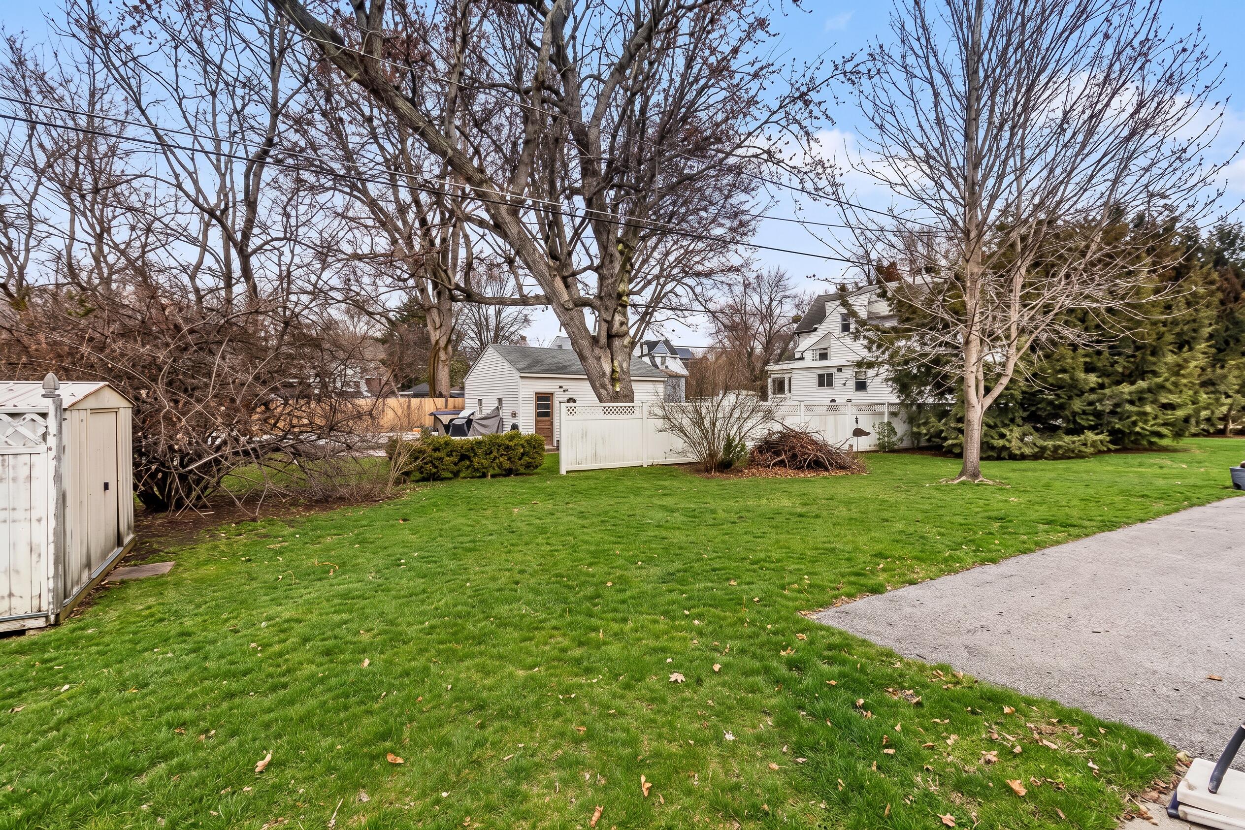1709 Hacienda Drive Stevensville MI 49127