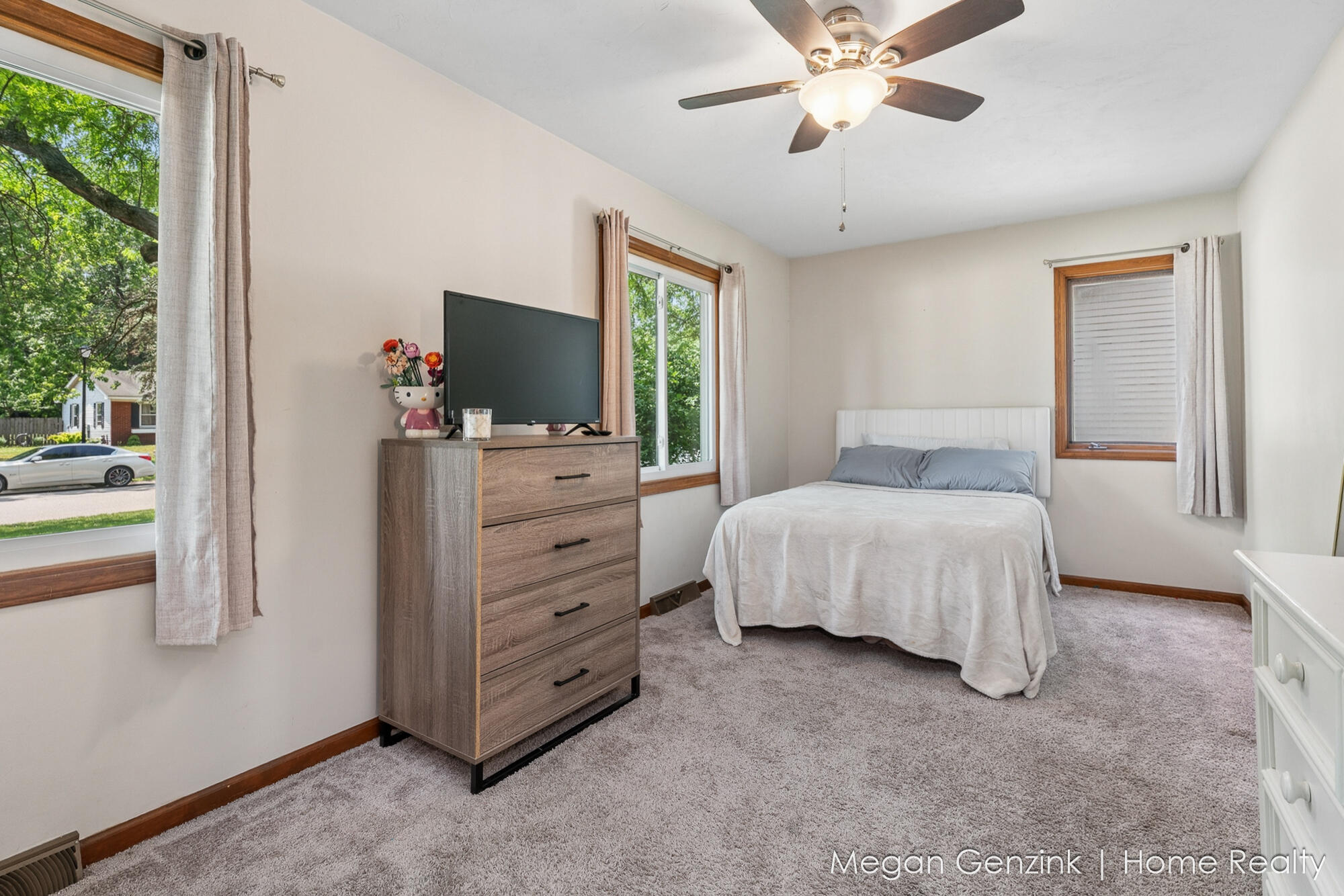 195 Surry Oak Drive Holland MI 49424