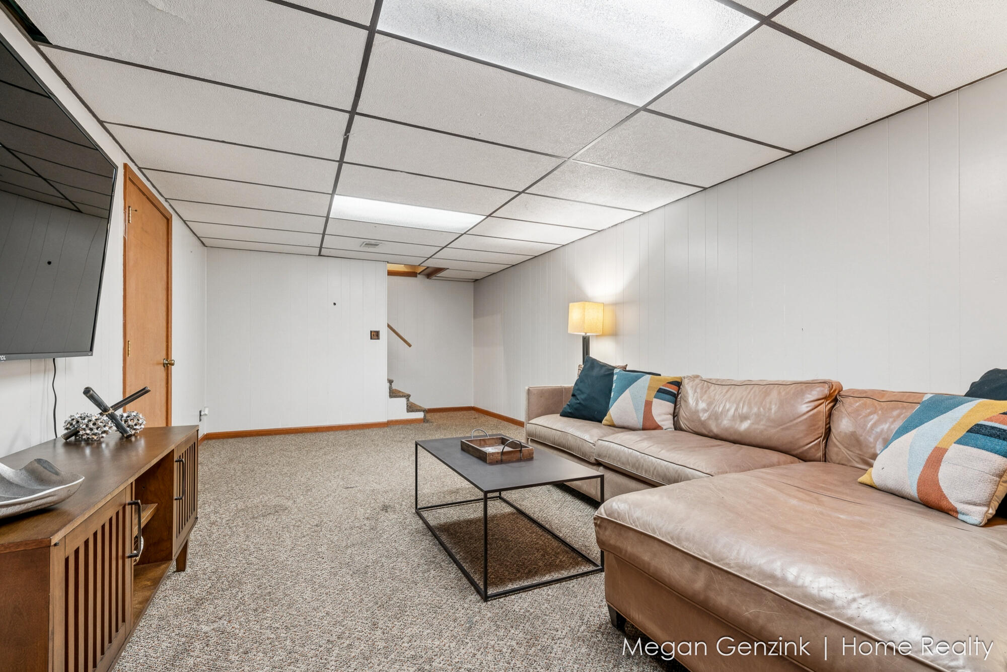 195 Surry Oak Drive Holland MI 49424