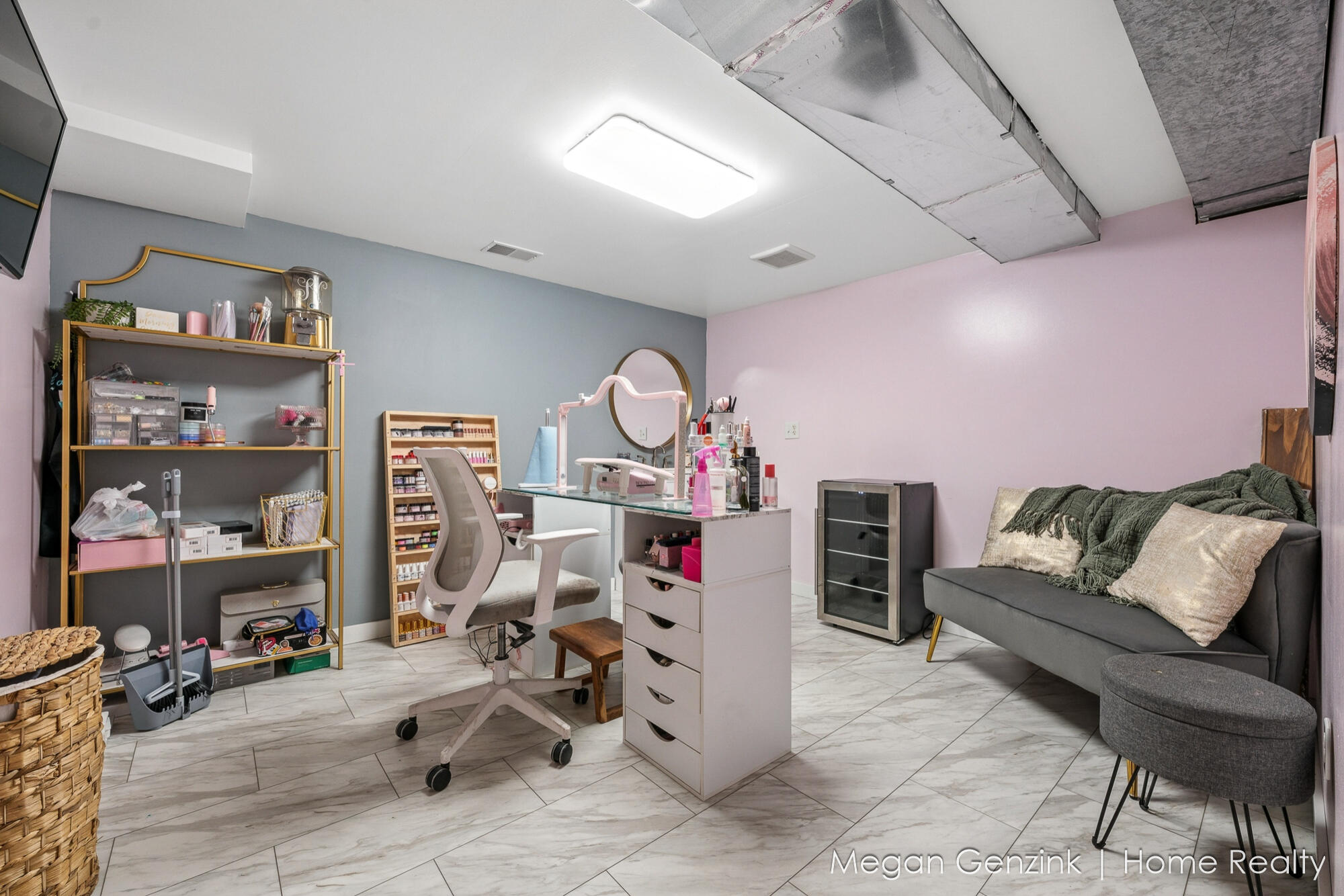 195 Surry Oak Drive Holland MI 49424