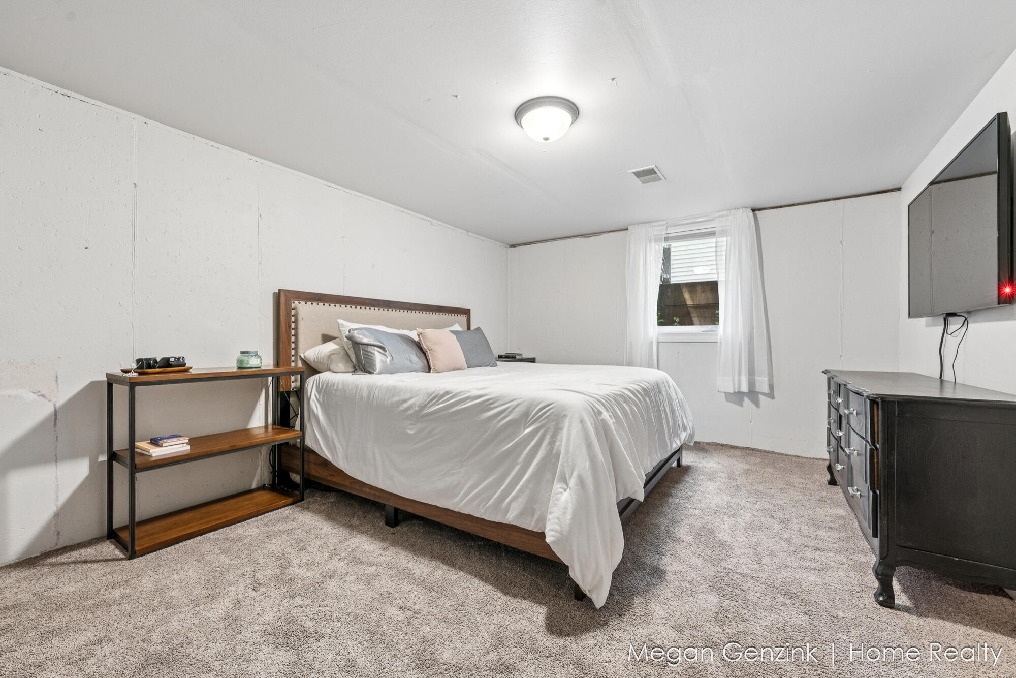 195 Surry Oak Drive Holland MI 49424