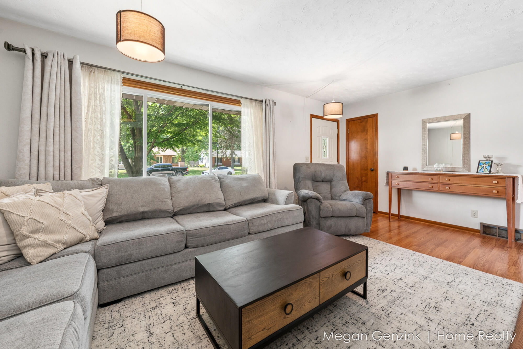 195 Surry Oak Drive Holland MI 49424