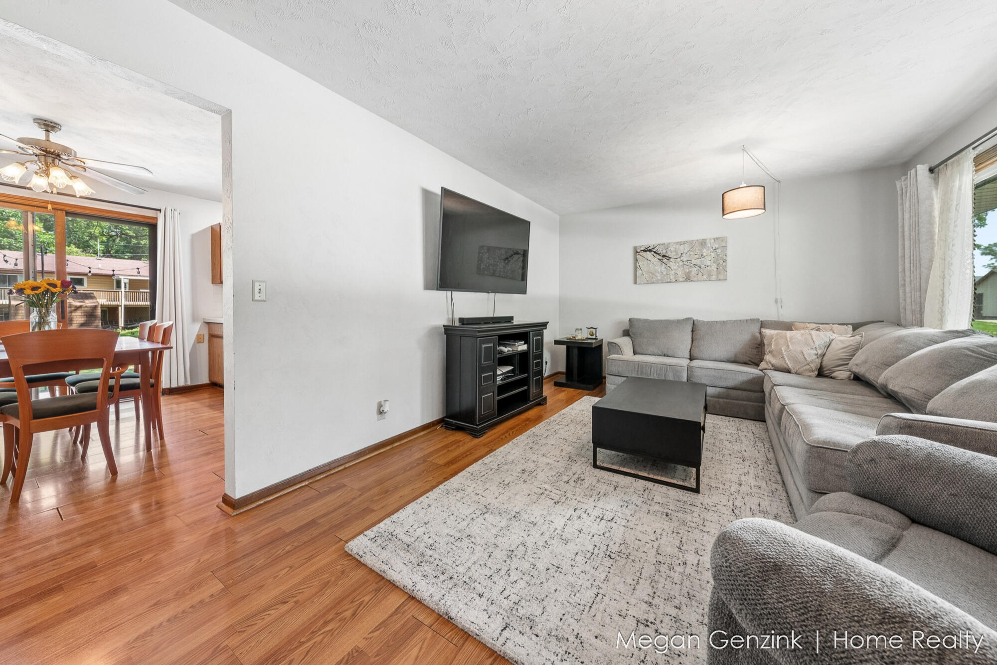 195 Surry Oak Drive Holland MI 49424