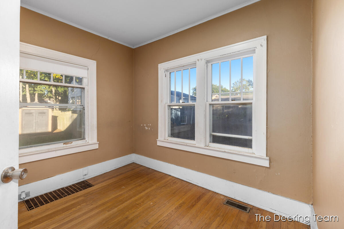 1621 Southampton Drive SE Grand Rapids MI 49508