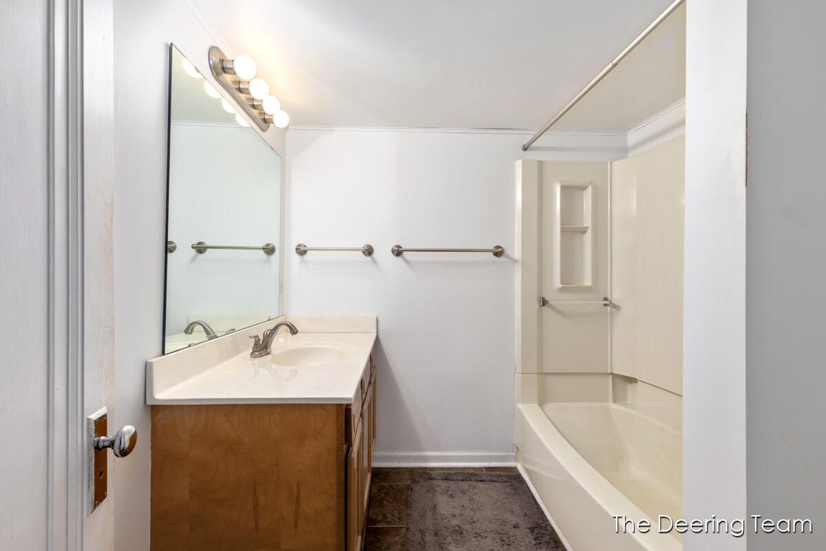 1621 Southampton Drive SE Grand Rapids MI 49508