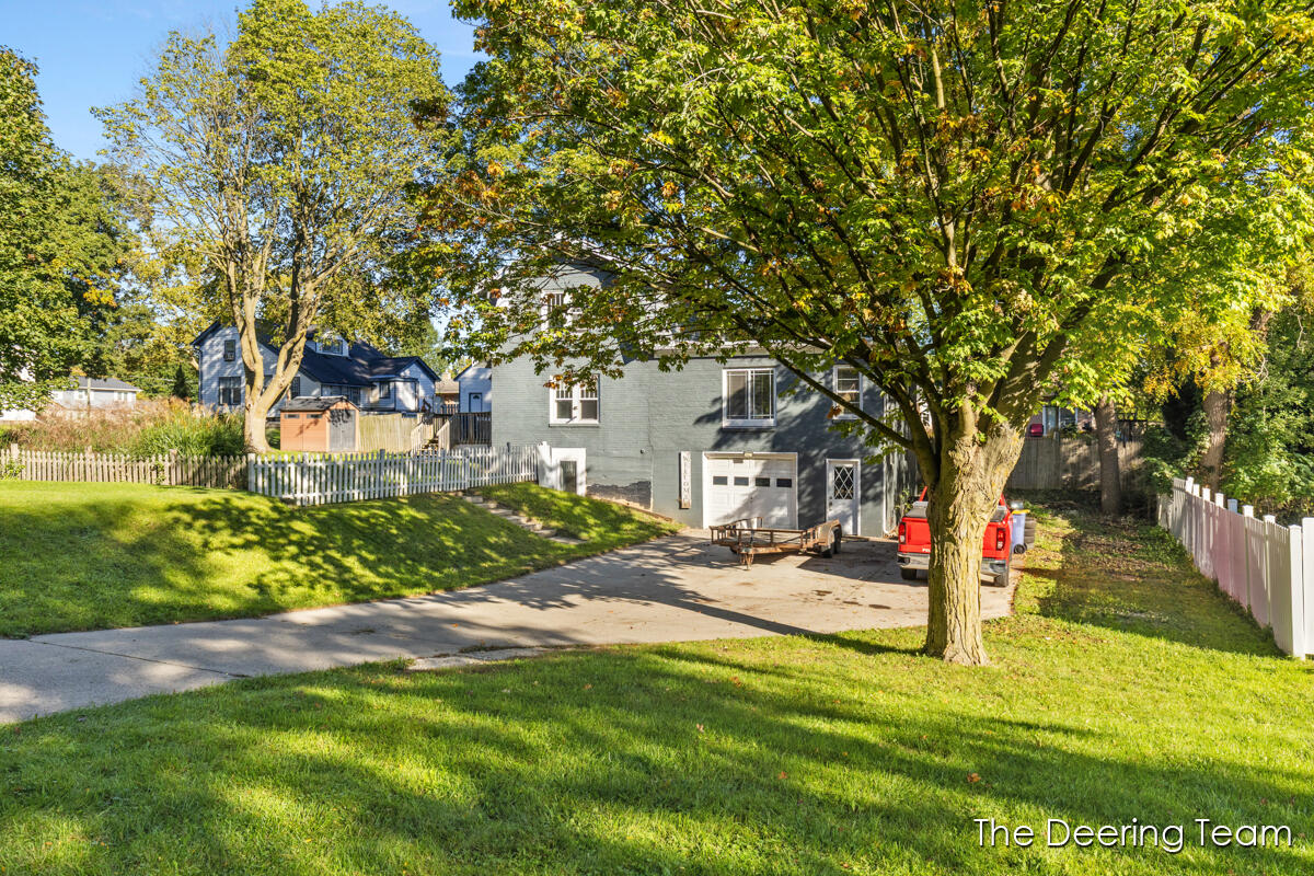 1621 Southampton Drive SE Grand Rapids MI 49508