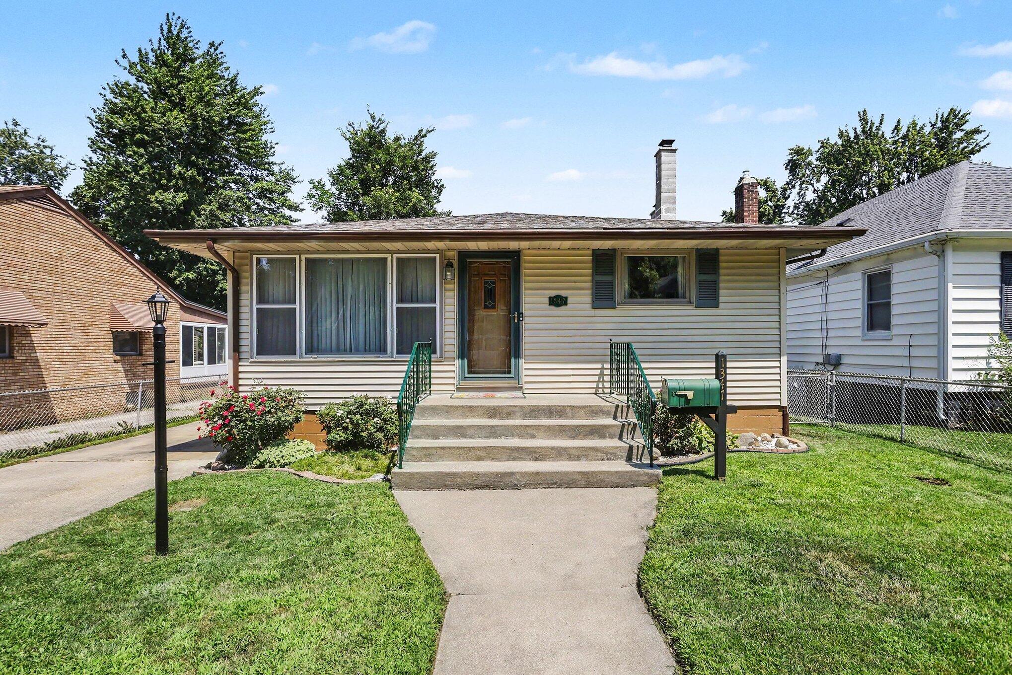 1347 Ferry Street Niles MI 49120