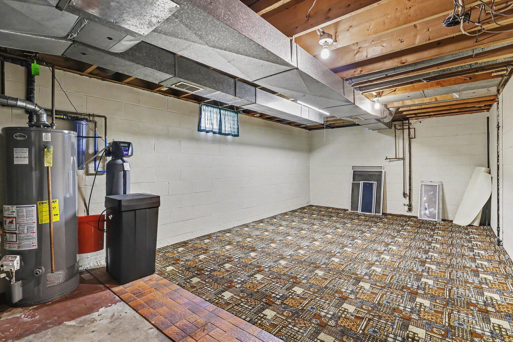 1347 Ferry Street Niles MI 49120