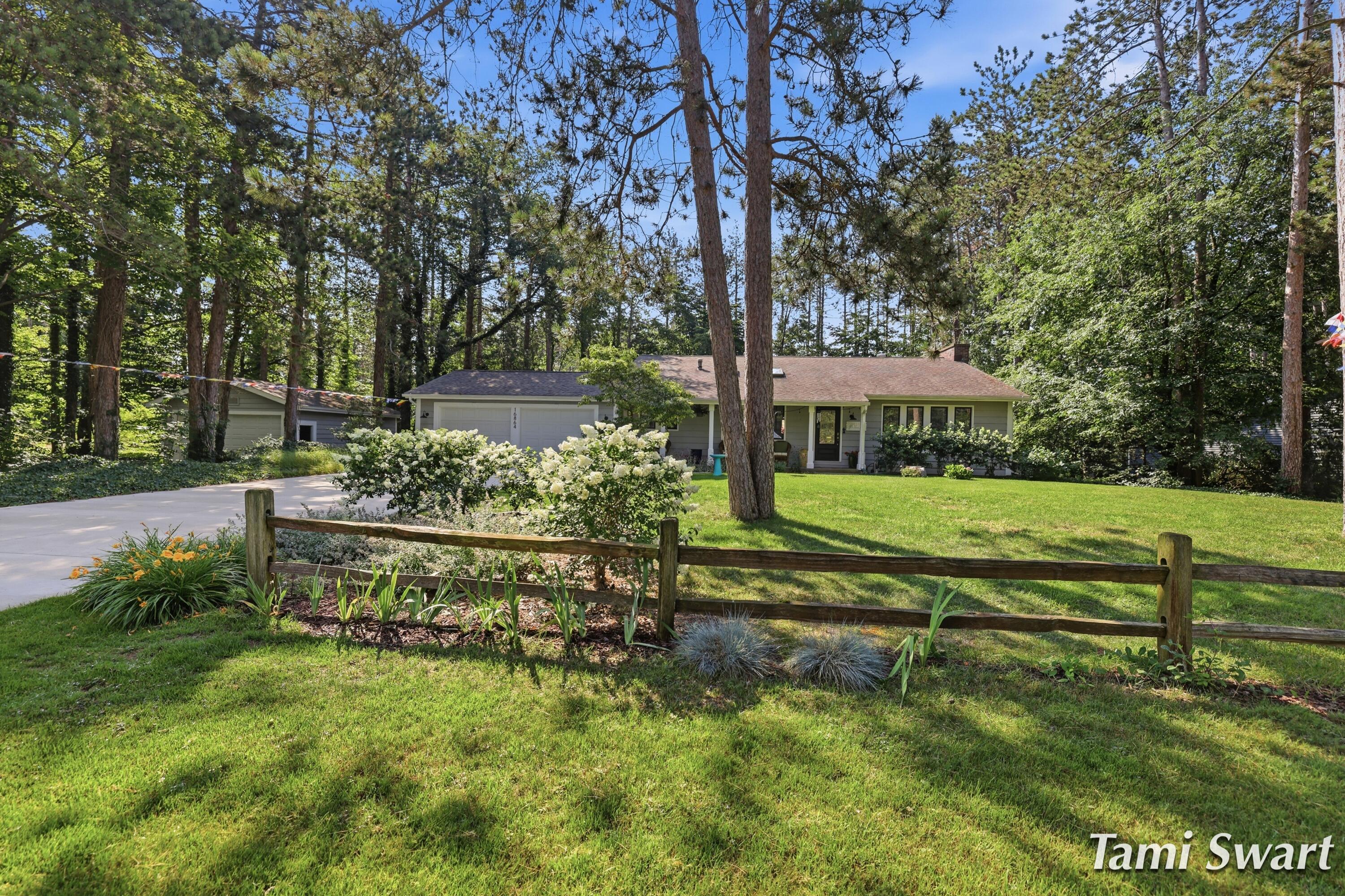 16864 Timber Dunes Drive Grand Haven MI 49417