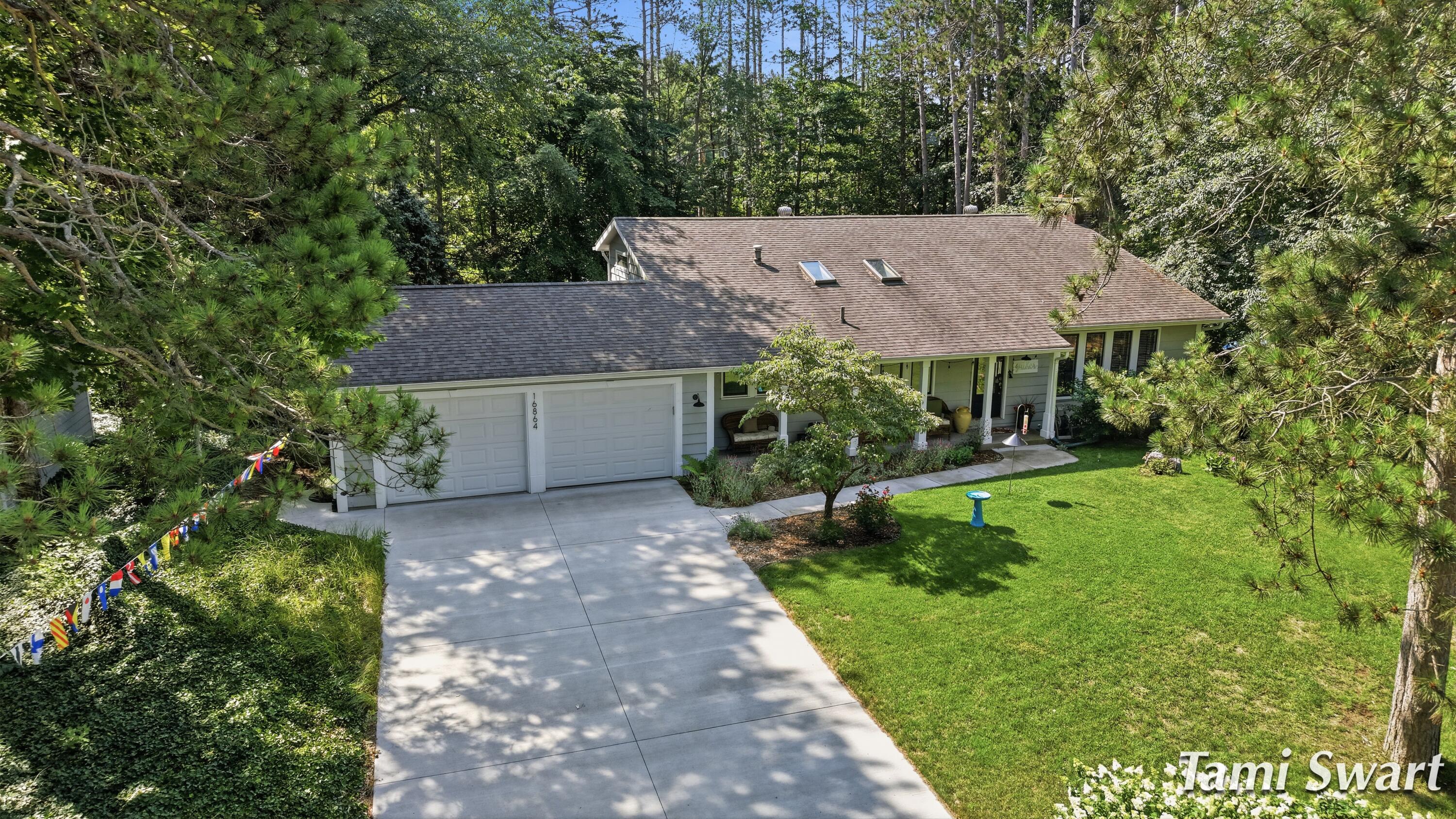 16864 Timber Dunes Drive Grand Haven MI 49417