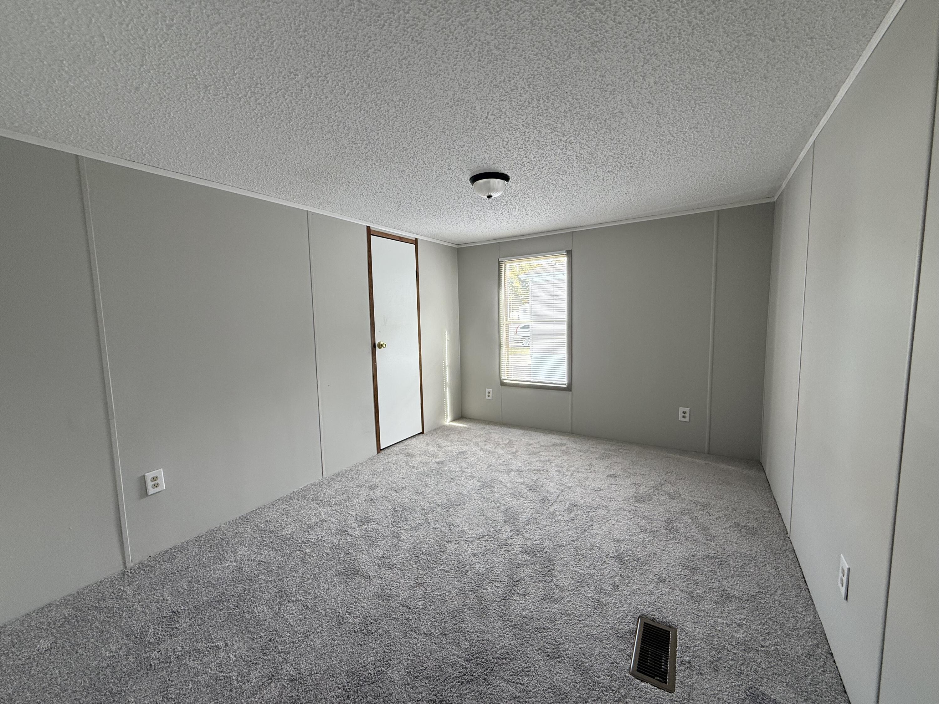 1481 Kenora Street Norton Shores MI 49444