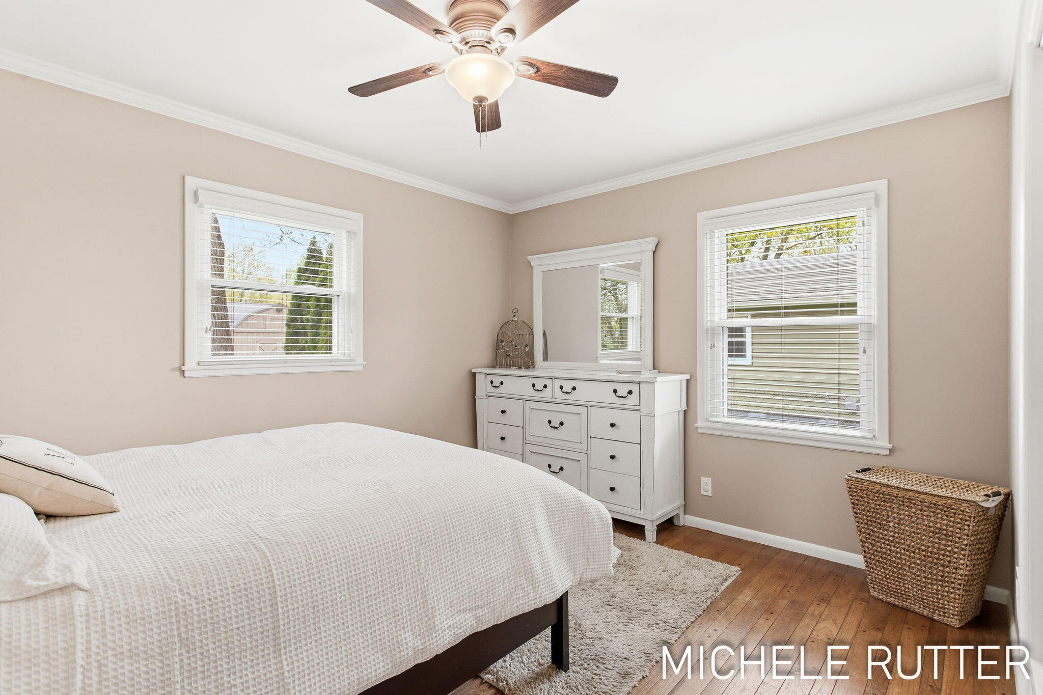 526 Pinecrest Street Holland MI 49424
