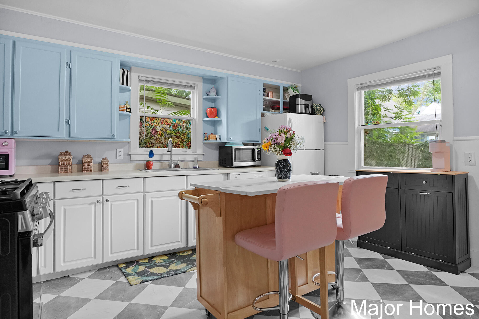 323 Robey Place SE Grand Rapids MI 49506