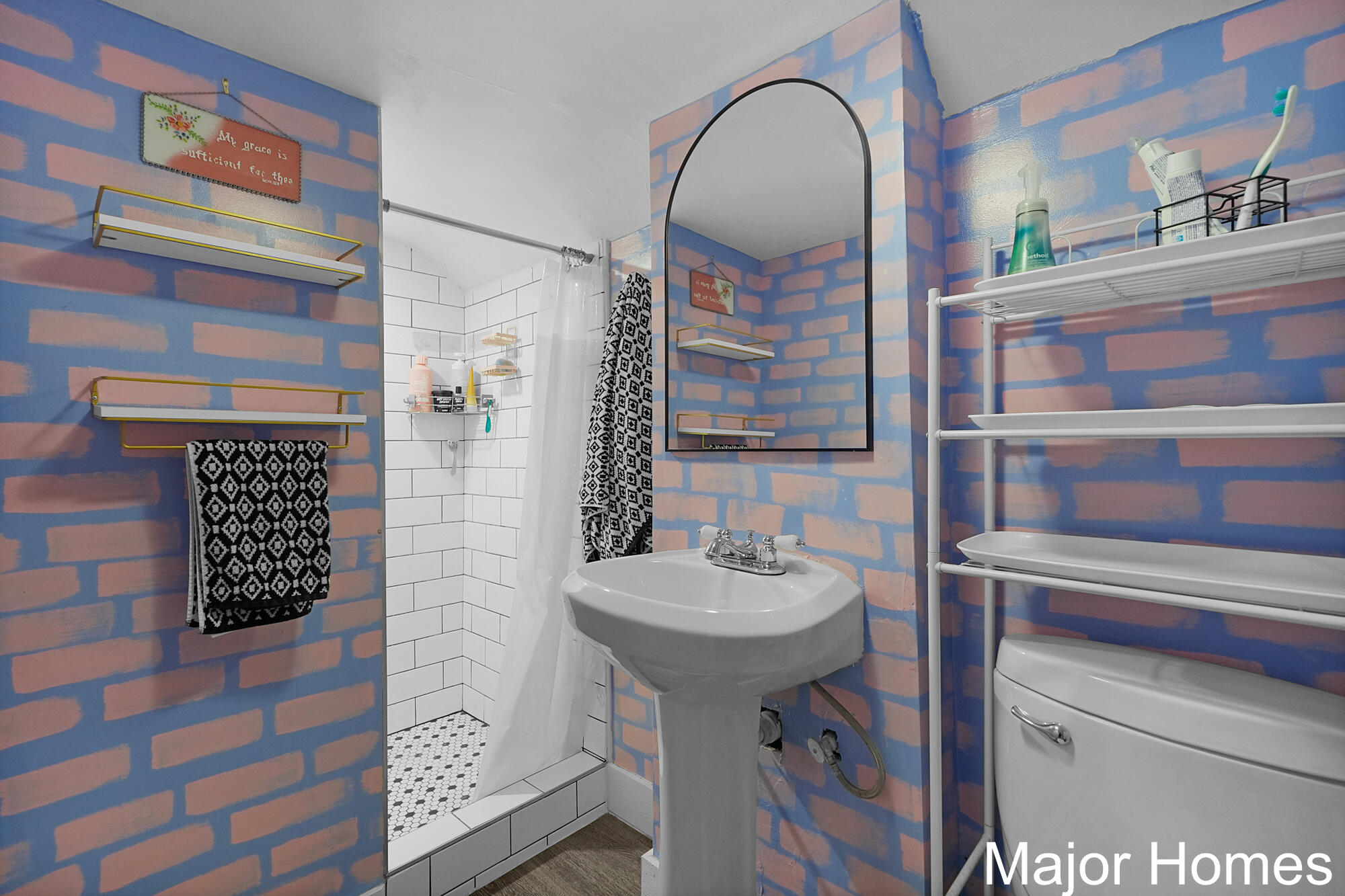 323 Robey Place SE Grand Rapids MI 49506