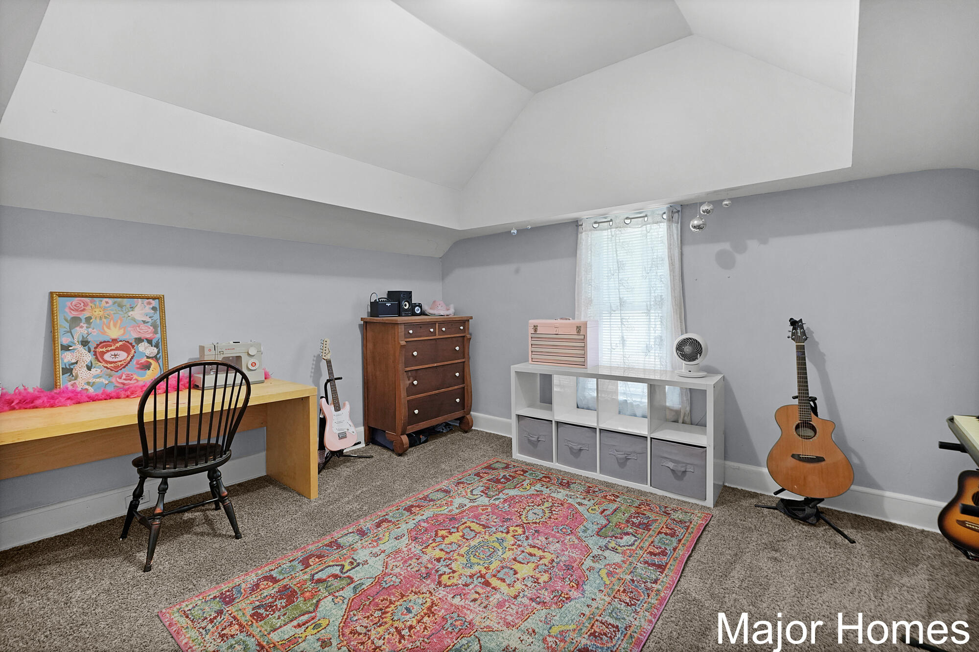 323 Robey Place SE Grand Rapids MI 49506