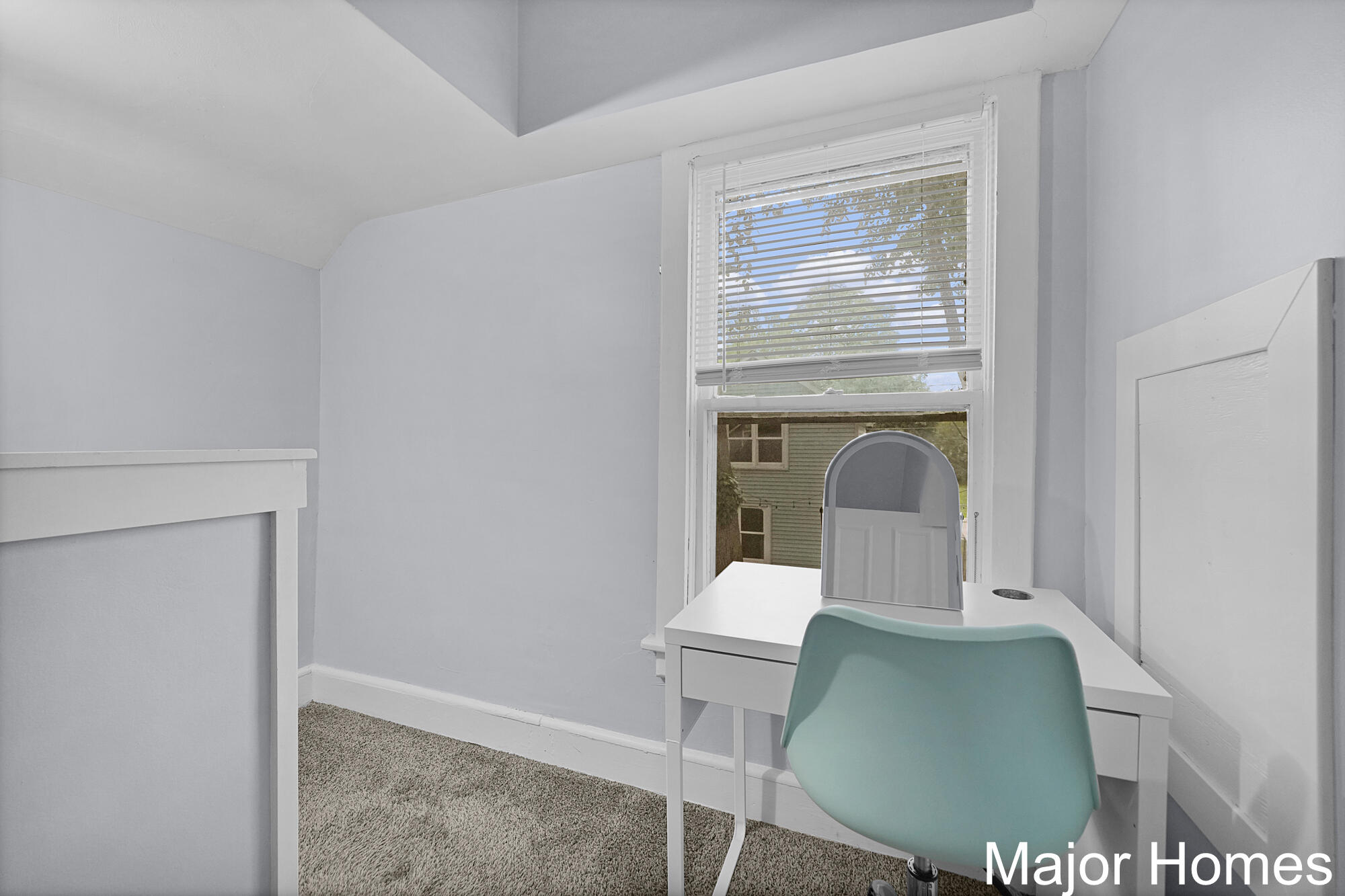 323 Robey Place SE Grand Rapids MI 49506