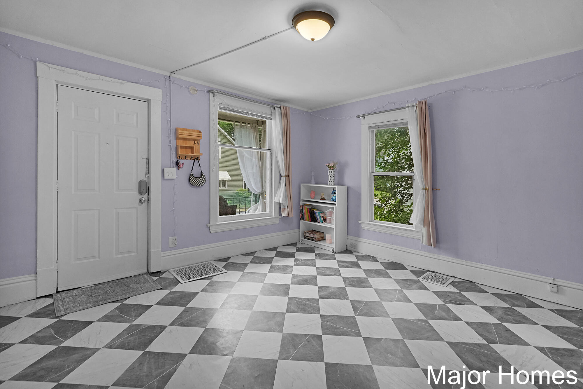 323 Robey Place SE Grand Rapids MI 49506