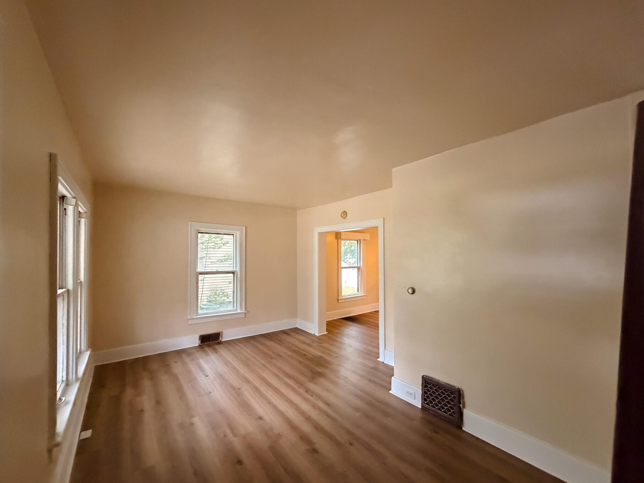 781 E High Street Benton Harbor MI 49022