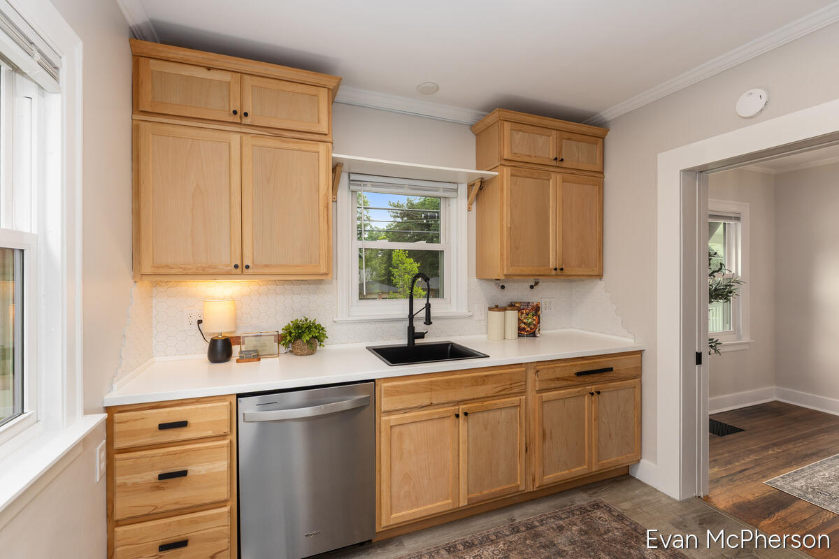 1523 Boston Street SE Grand Rapids MI 49507