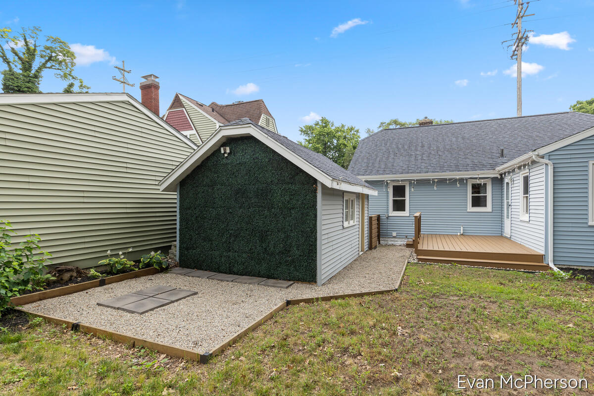 1523 Boston Street SE Grand Rapids MI 49507