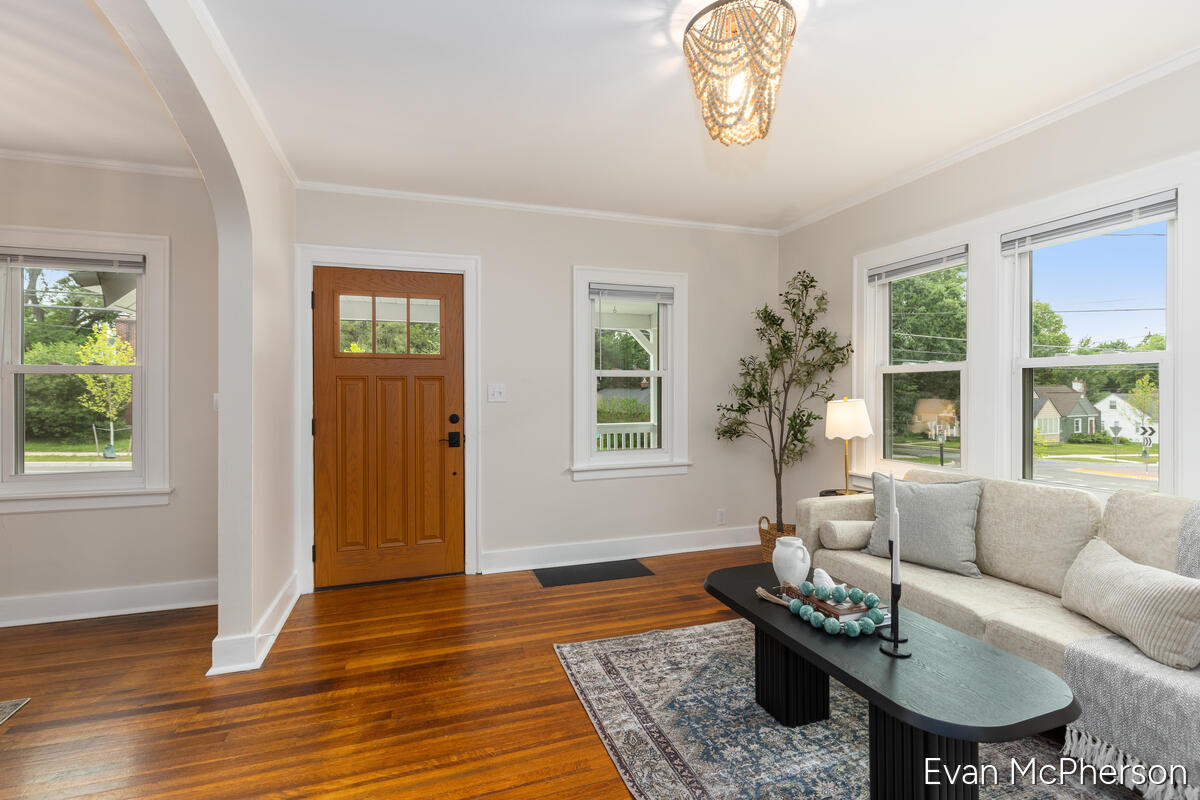1523 Boston Street SE Grand Rapids MI 49507