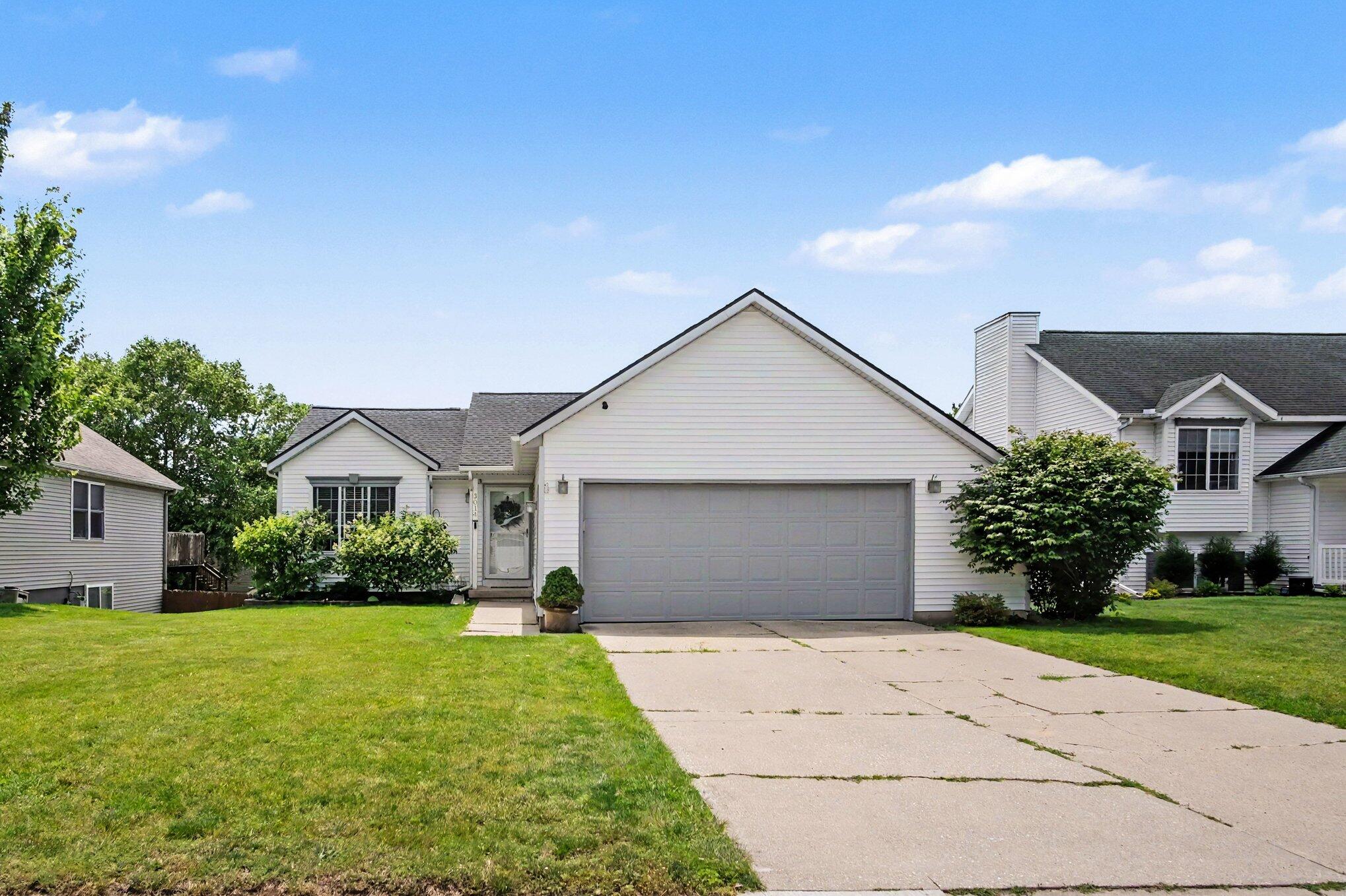 3014 Stonewood Street NW Grand Rapids MI 49504