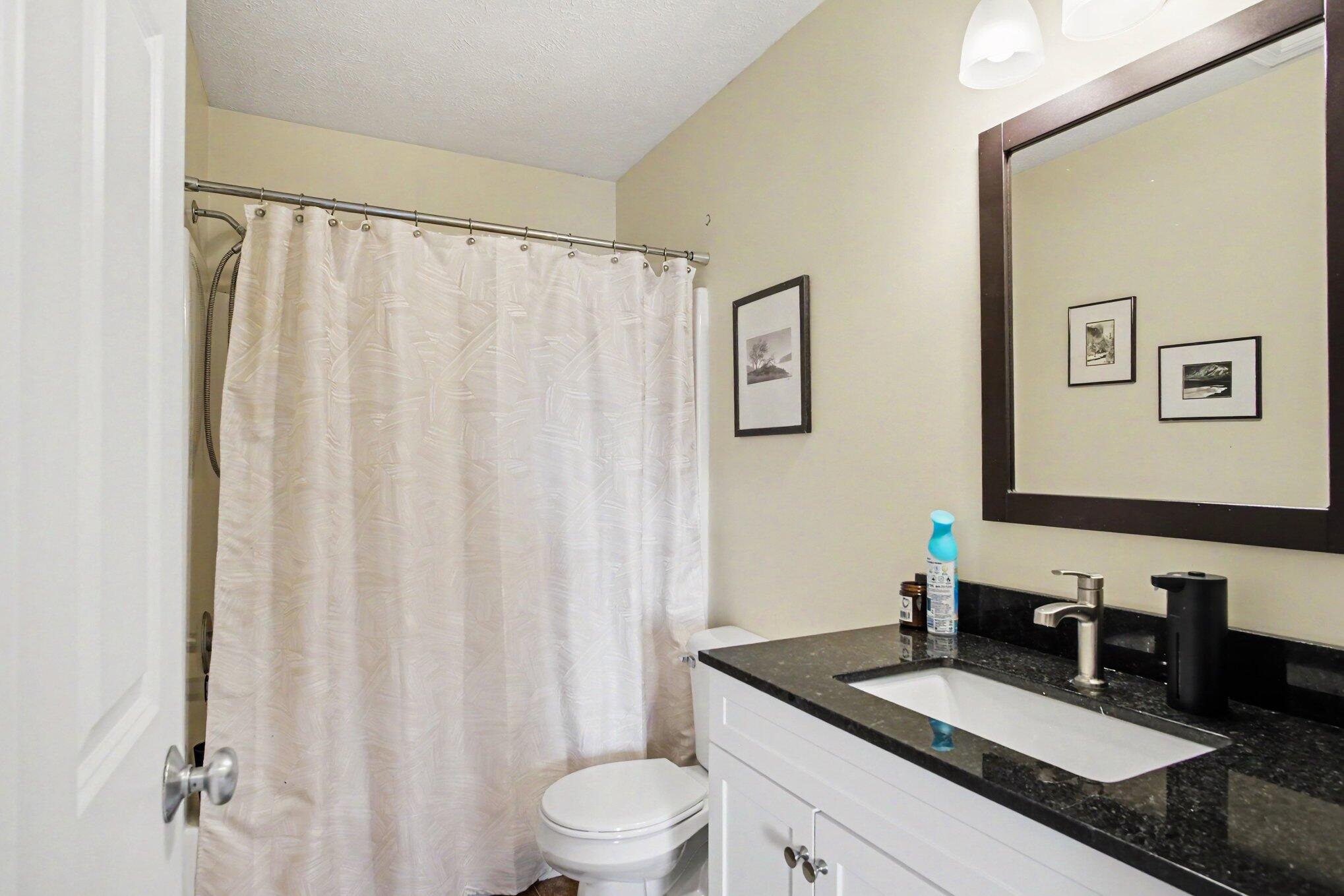 3014 Stonewood Street NW Grand Rapids MI 49504