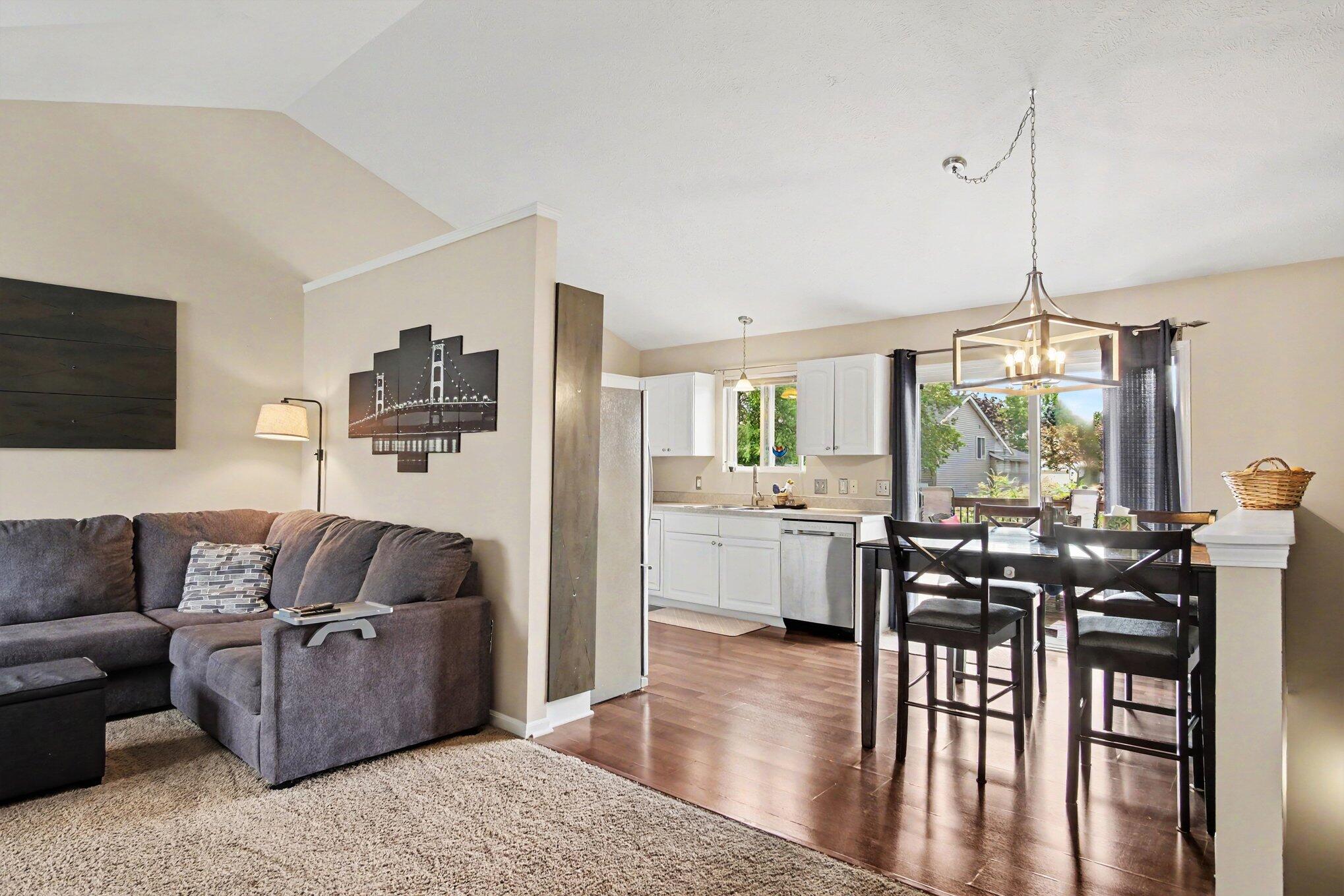 3014 Stonewood Street NW Grand Rapids MI 49504