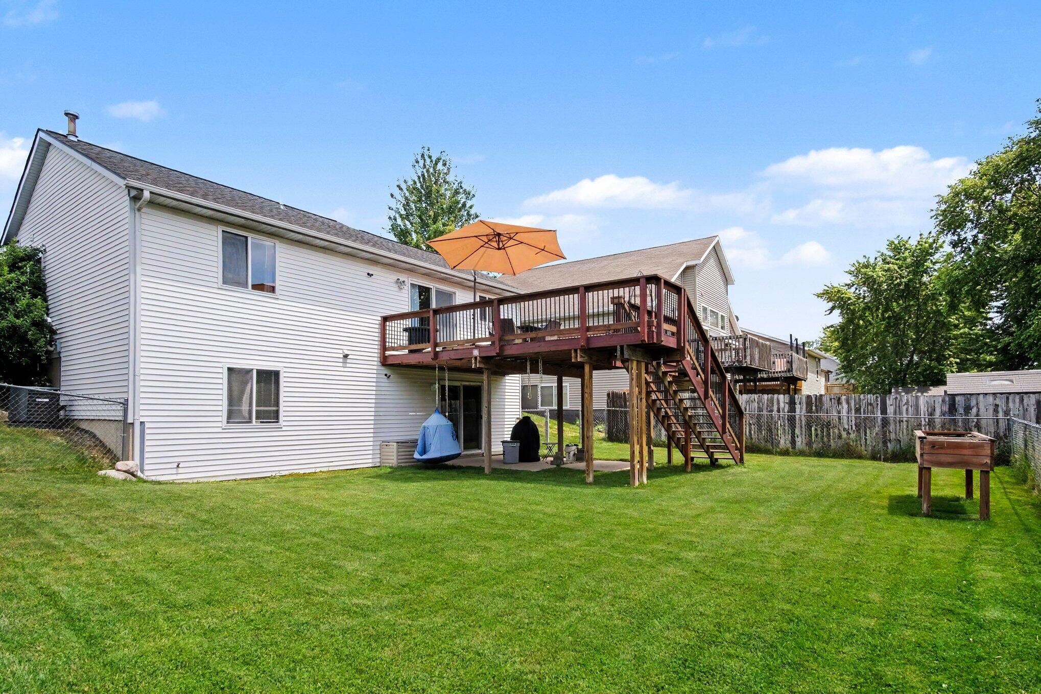 3014 Stonewood Street NW Grand Rapids MI 49504