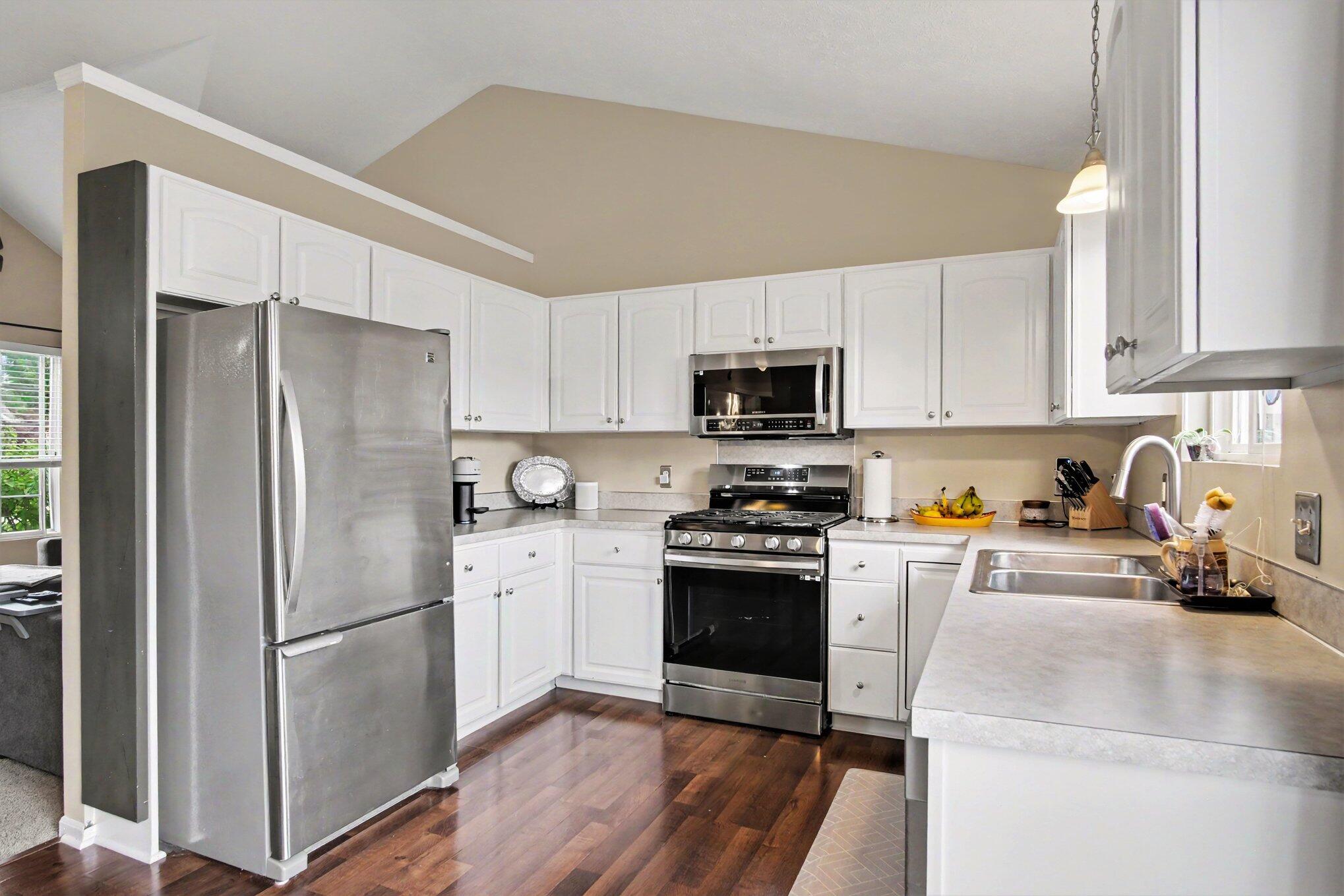 3014 Stonewood Street NW Grand Rapids MI 49504