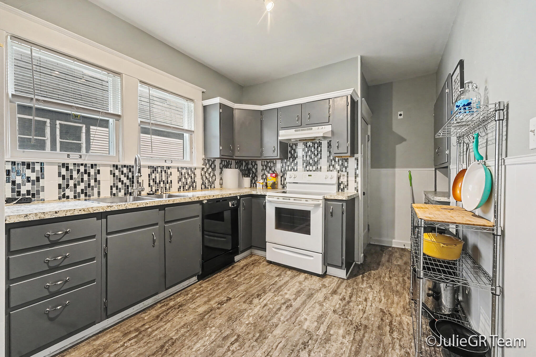 539 Garfield Avenue NW Grand Rapids MI 49504