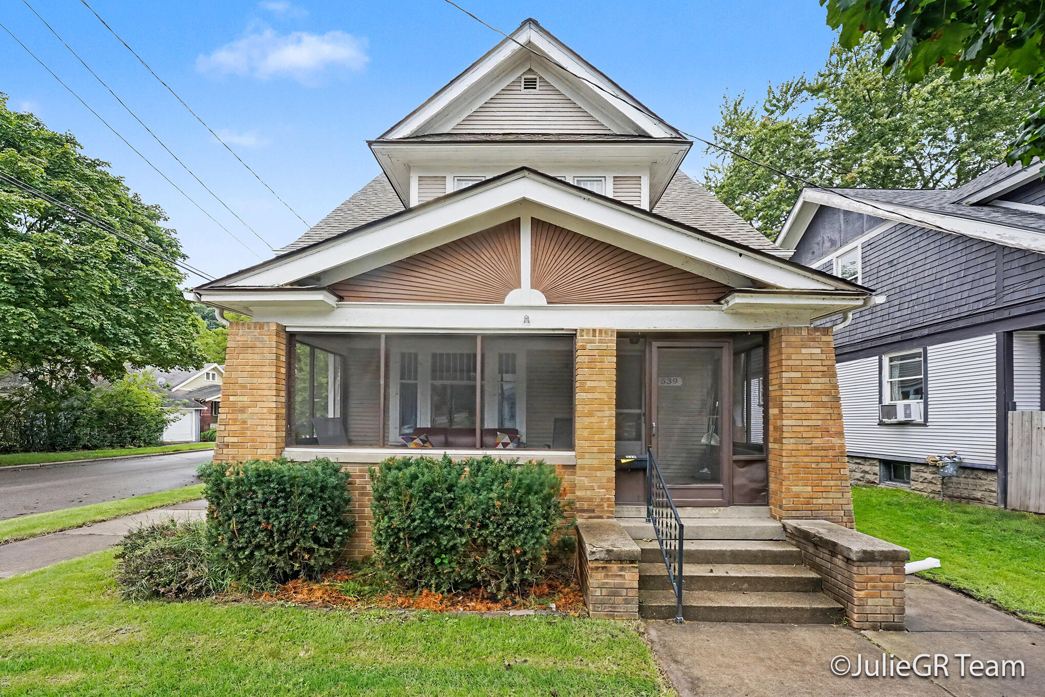539 Garfield Avenue NW Grand Rapids MI 49504