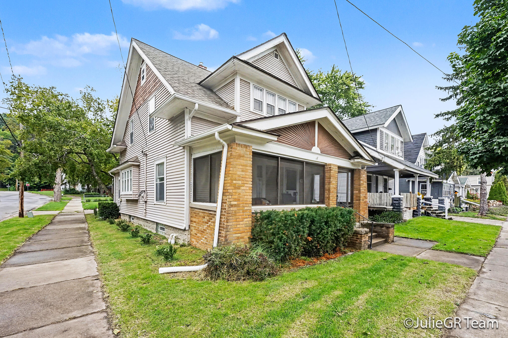 539 Garfield Avenue NW Grand Rapids MI 49504
