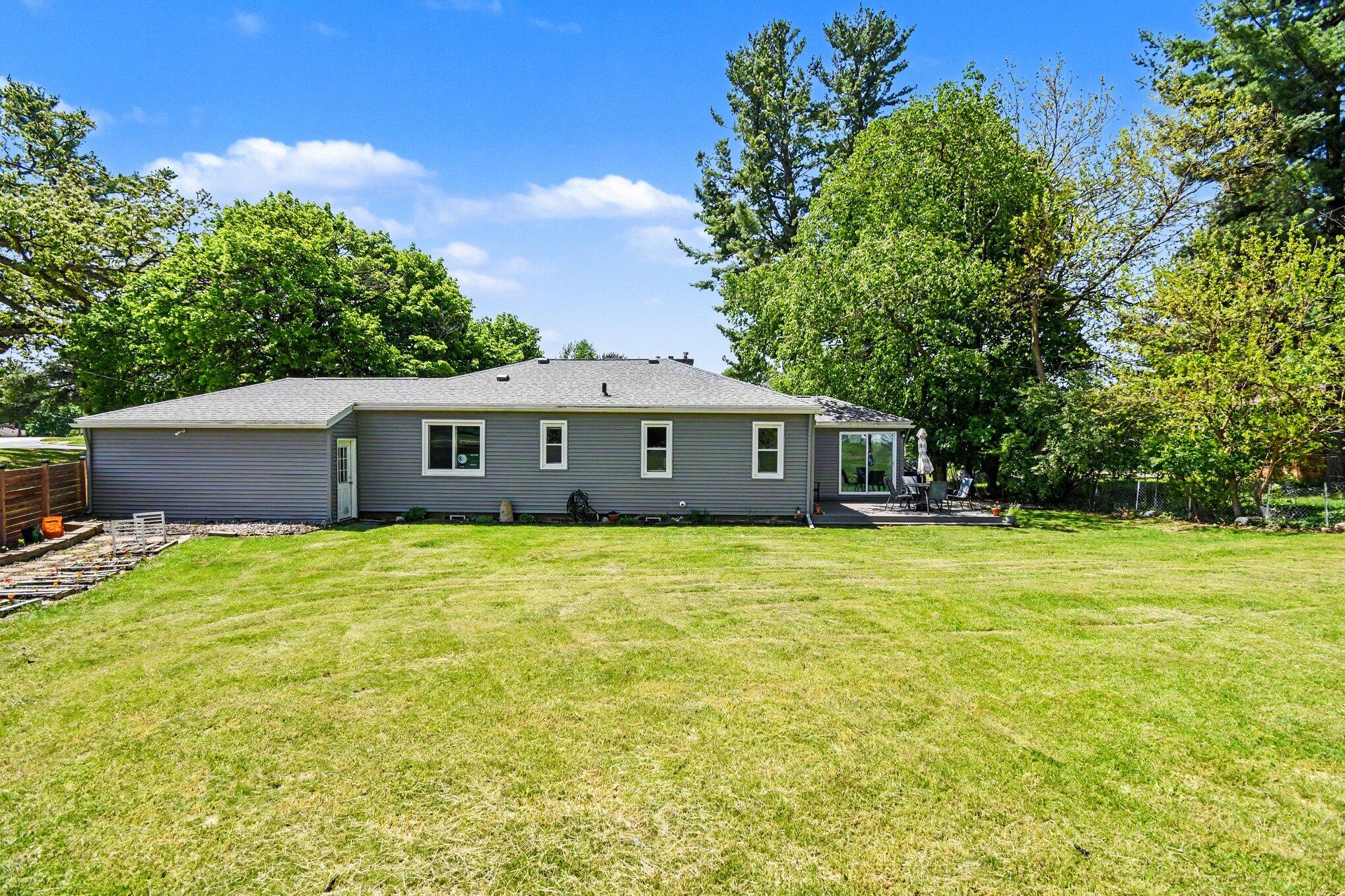 2005 Brandon Drive NW Grand Rapids MI 49504