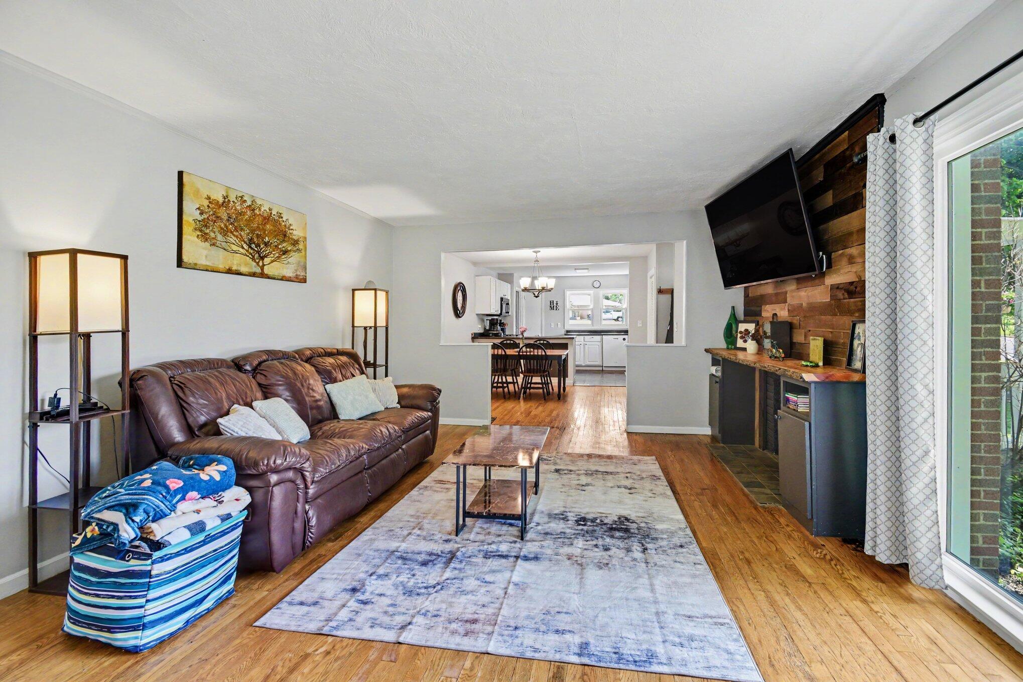 2005 Brandon Drive NW Grand Rapids MI 49504