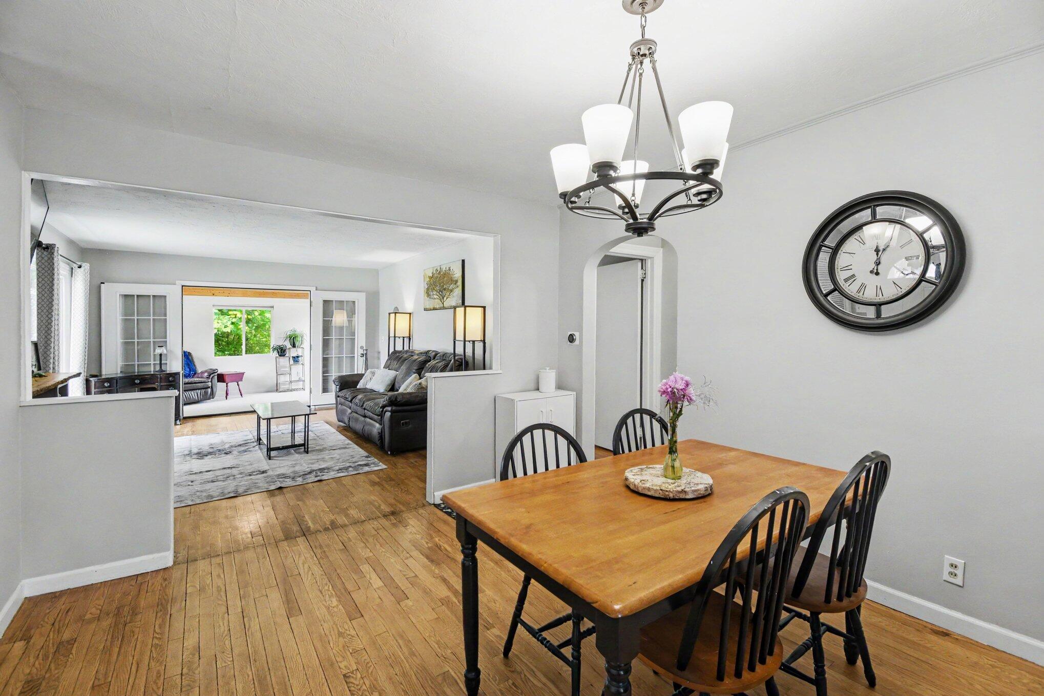 2005 Brandon Drive NW Grand Rapids MI 49504
