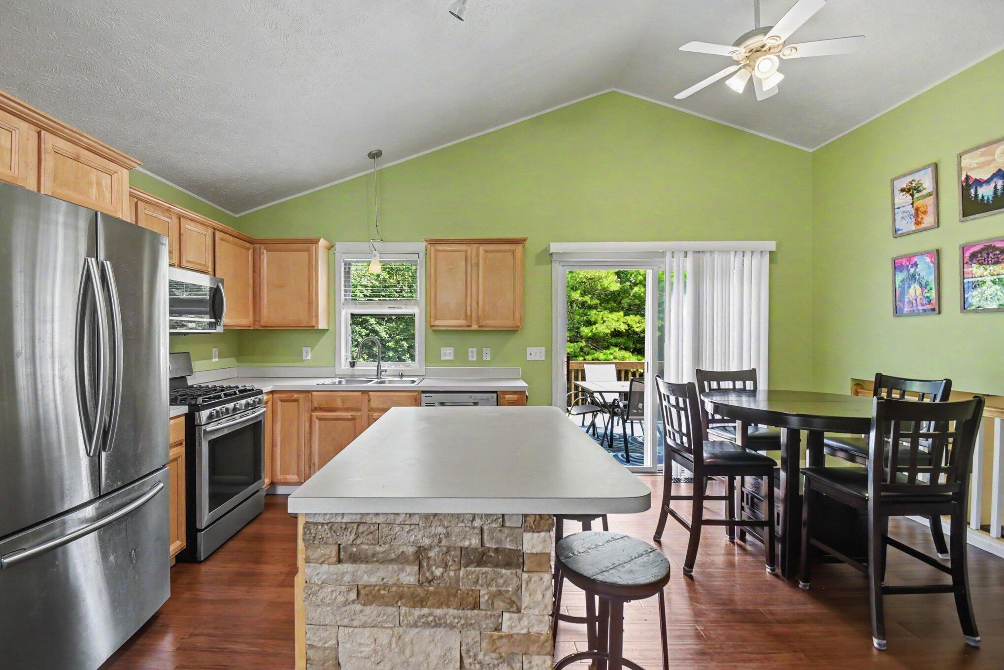 2561 Orchard View Drive NE Grand Rapids MI 49505