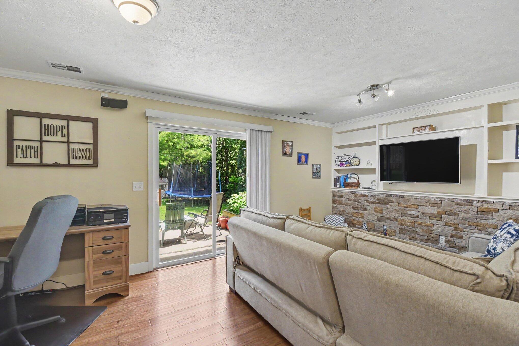 2561 Orchard View Drive NE Grand Rapids MI 49505