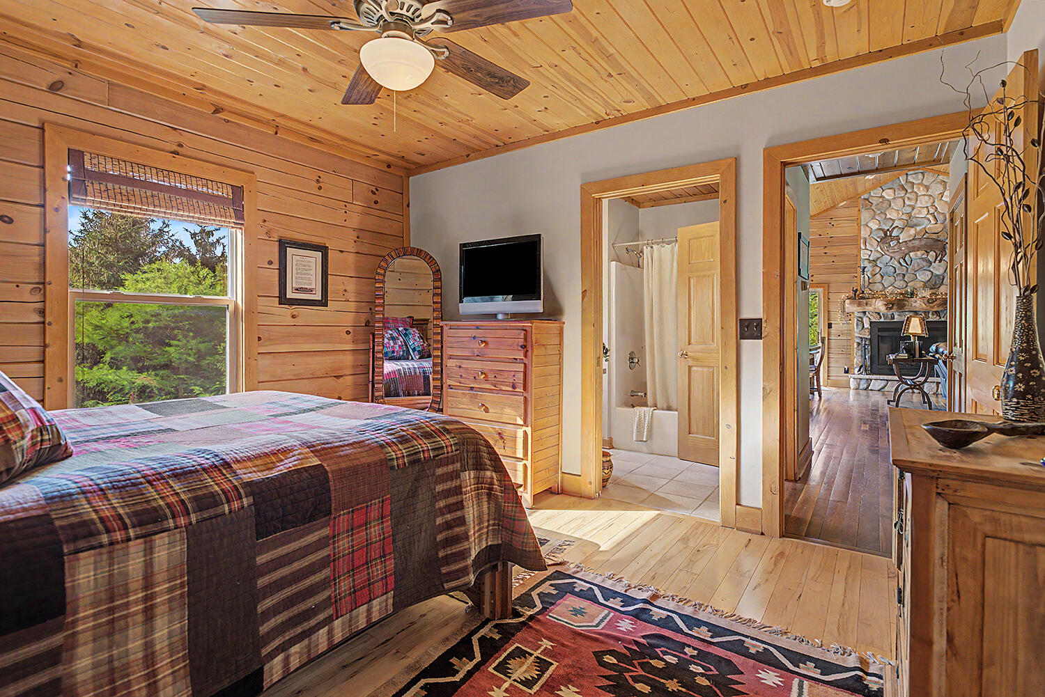 6645 Foote Trail Fennville MI 49408