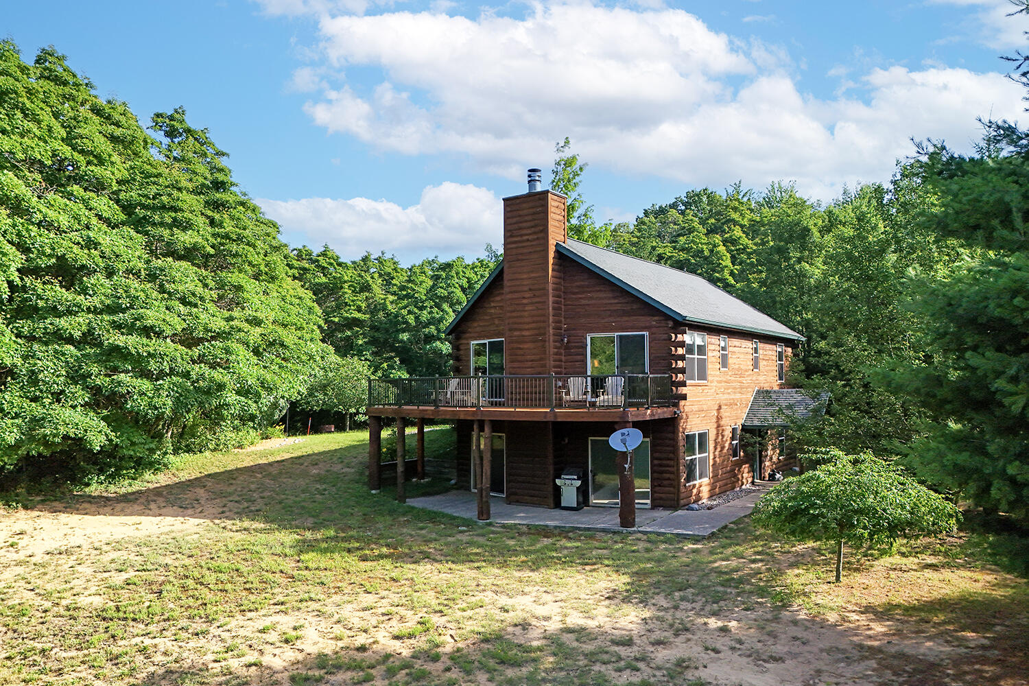 6645 Foote Trail Fennville MI 49408