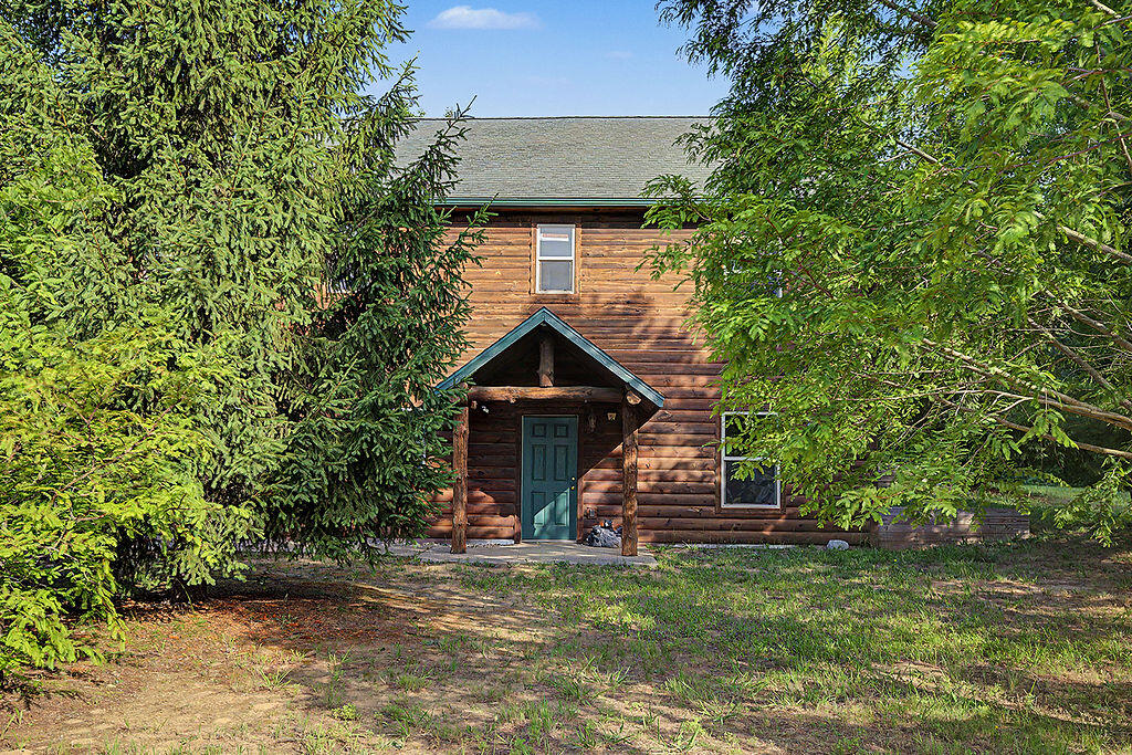 6645 Foote Trail Fennville MI 49408