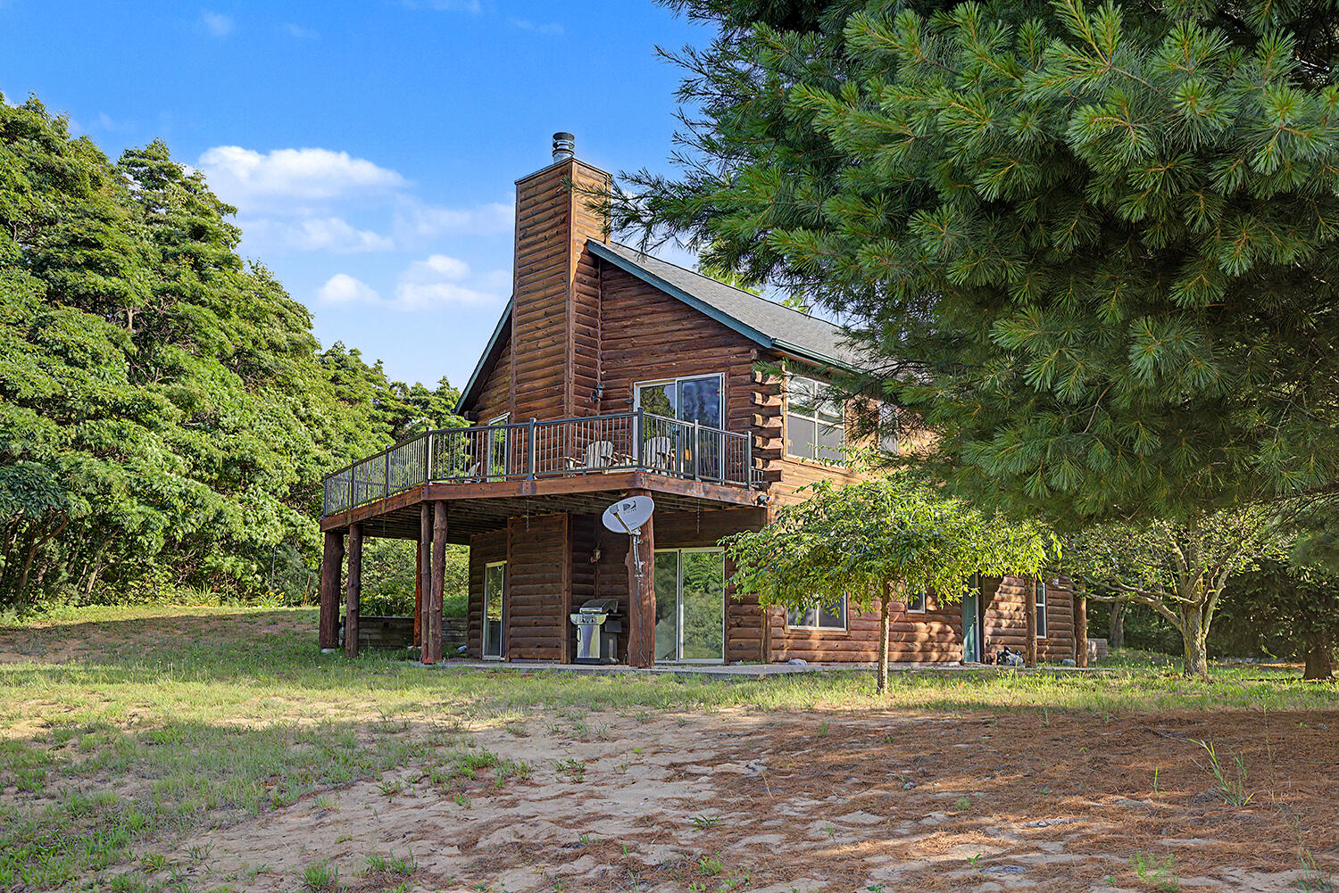 6645 Foote Trail Fennville MI 49408