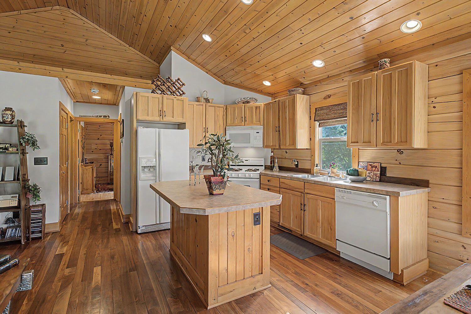 6645 Foote Trail Fennville MI 49408