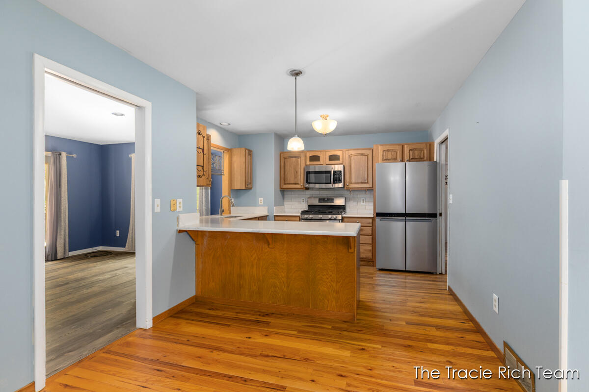 128 Collindale Avenue NW Grand Rapids MI 49504