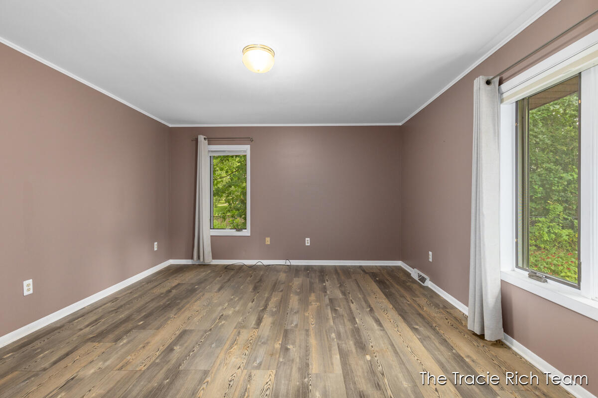 128 Collindale Avenue NW Grand Rapids MI 49504