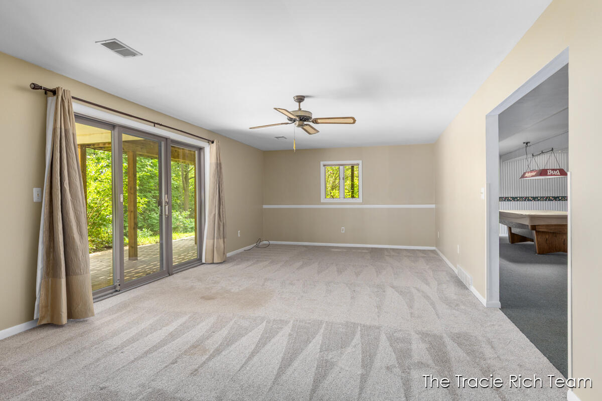 128 Collindale Avenue NW Grand Rapids MI 49504