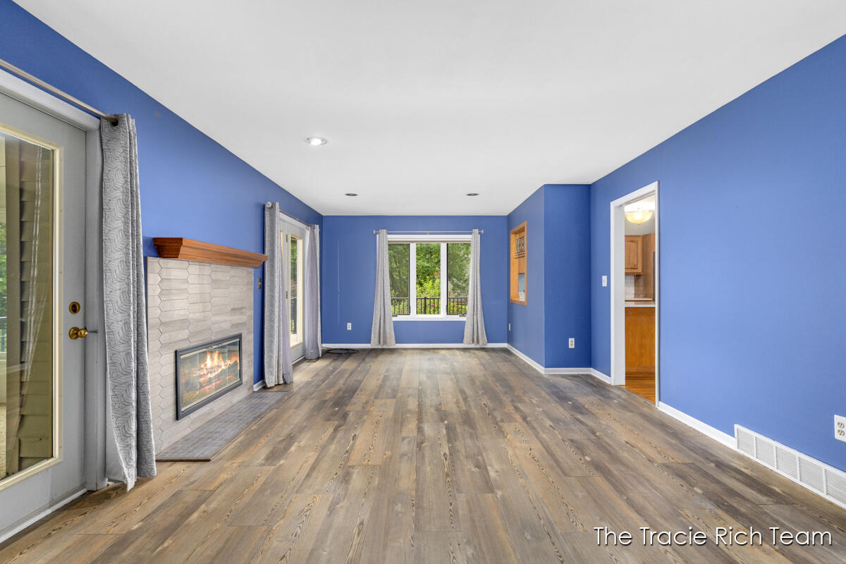 128 Collindale Avenue NW Grand Rapids MI 49504